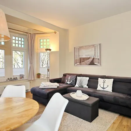 Apartment La 03 Kuehlungsborn